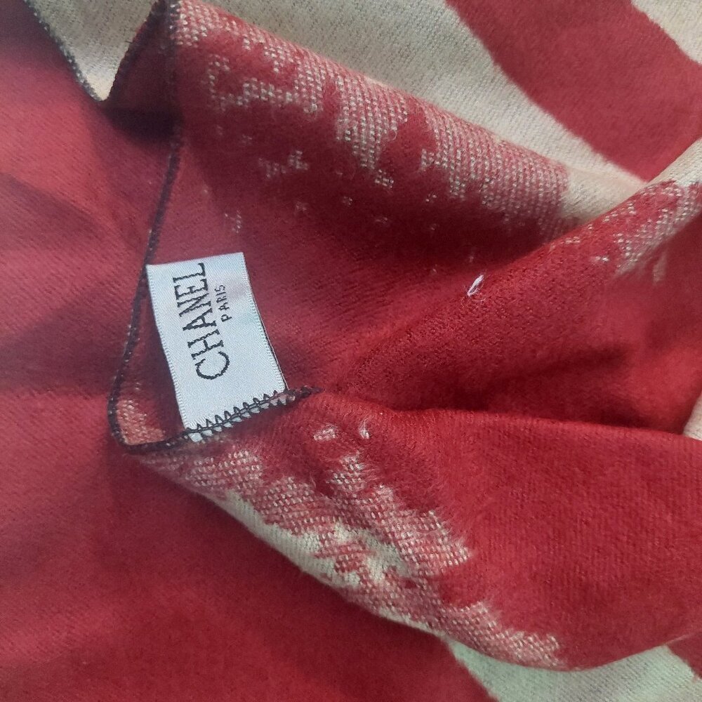 Vintage Chanel Burgundy Red Cream Tie Dye Print Blanket Scarf Scarves Wrap - Picture 10 of 11